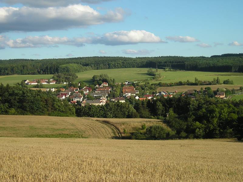 Celkov&yacute; pohled na obec V&scaron;enice